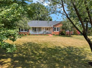 1249 Longview Rd, Roanoke, VA 24018