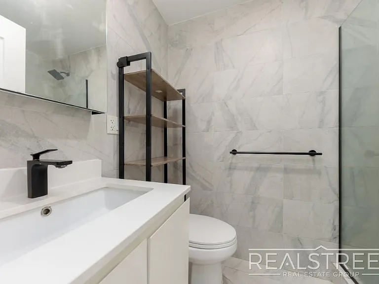 645 Knickerbocker Ave #4 — Photo 8