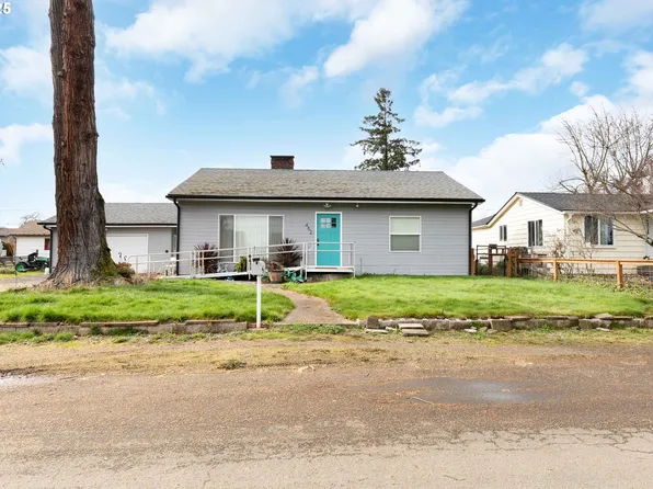 452 W Alpha St, Roseburg, OR 97471