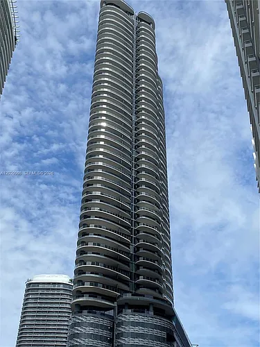 1000 Brickell Plz #3412 Photo 1