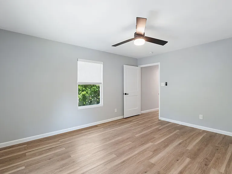 2728 Livingston Ave — Photo 40