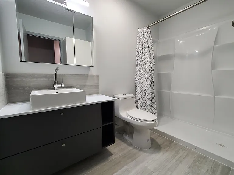 410 Hummingbird Dr #2 — Photo 6