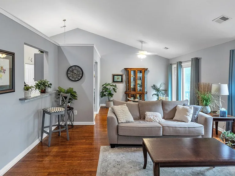 265 Okehampton Dr — Photo 3