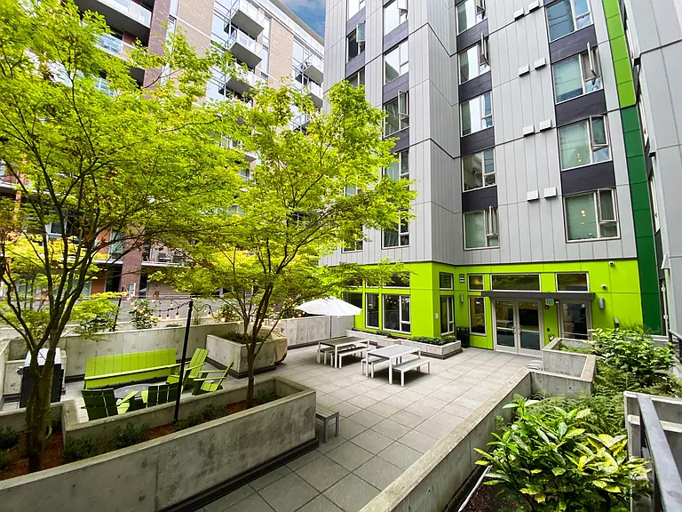 Boxcar South Lake Union — Photo 11