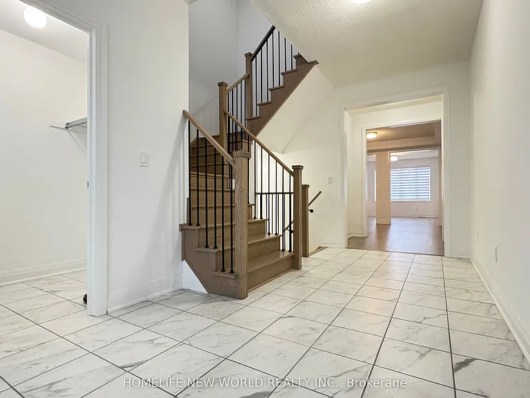 33 Marlene Johnston Dr — Photo 3