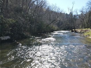 35 Riverside Dr #35, Sparta, NC 28675