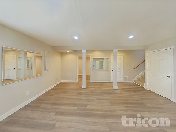 4th image of 1823 Evergreen Ln