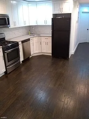 Rented by Aron Fried, LREB | media 3