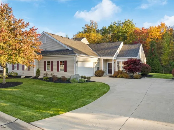 10810 Crossings Dr, Aurora, OH 44202