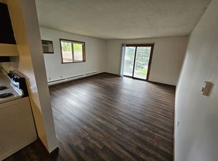 2610 Country Club Pkwy #6, Moorhead, MN 56560