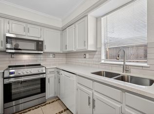 1221 Cedar Post Ln APT 1D, Houston, TX 77055