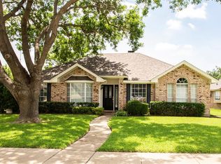 1401 Mapleview Dr, Carrollton, TX 75007