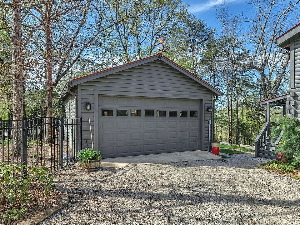 7th image of 1841 Laurel Lake Dr