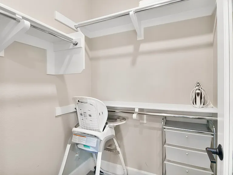802 Santa Barbara Pl — Photo 25