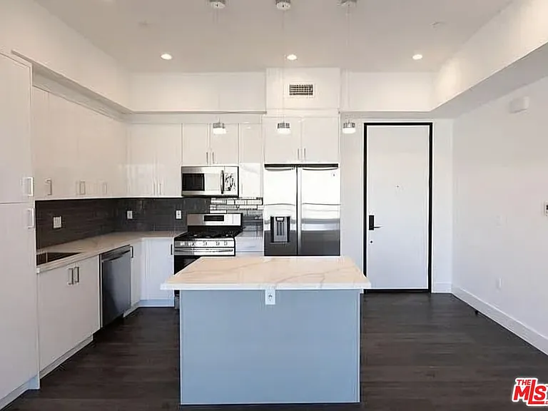 5254 Denny Ave #202 — Photo 5