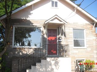 8015 Corliss Ave N, Seattle, WA 98103