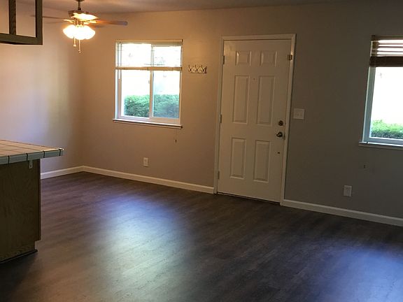 4th image of 219 Watson Dr APT 2
