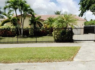 17992 SW 152nd Ct, Miami, FL 33187