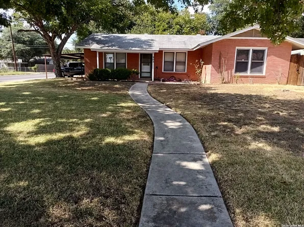 903 UTOPIA LN, San Antonio, TX 78223