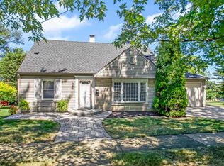 5 E Division St, Lemont, IL 60439