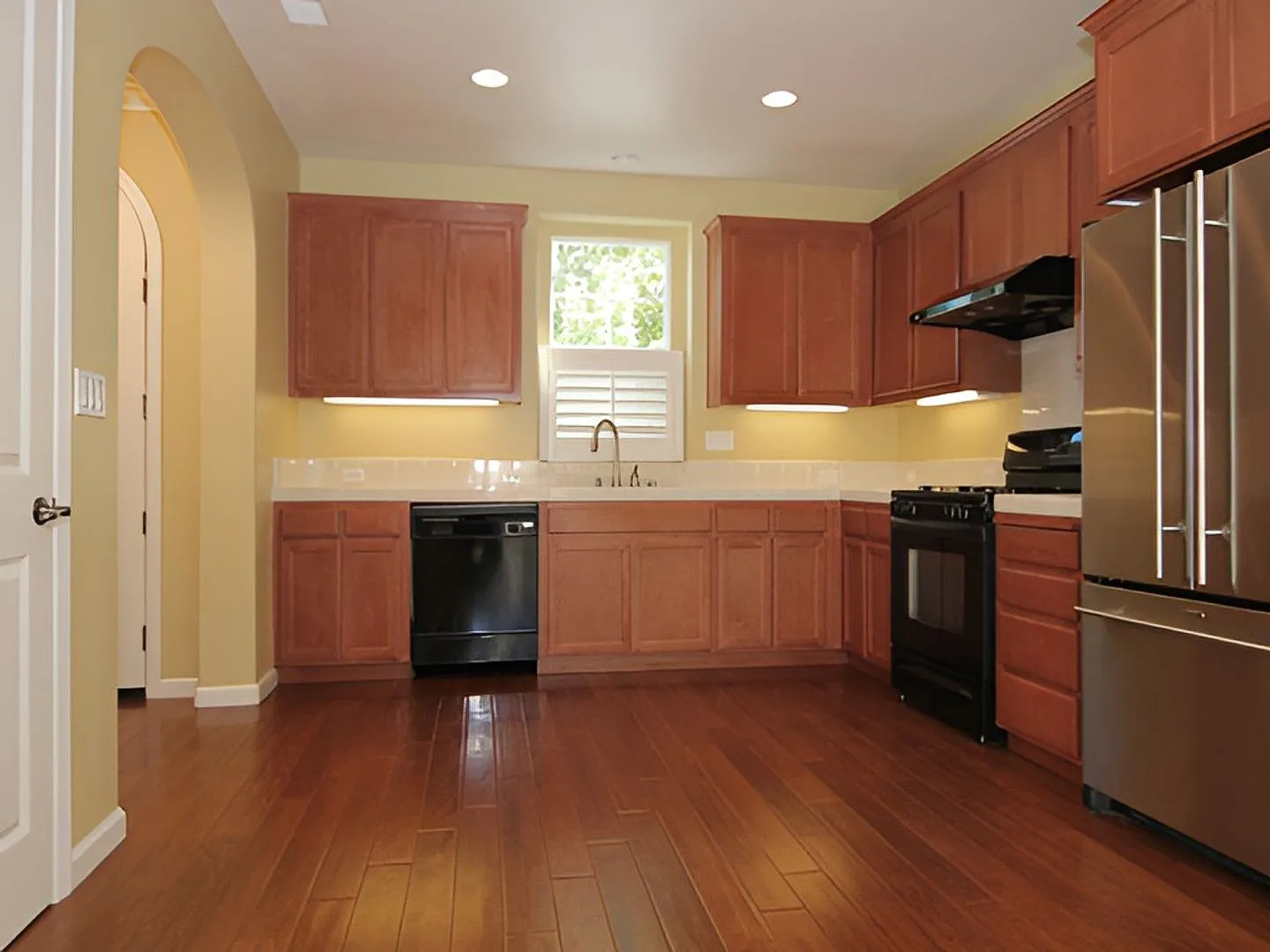 Lovely 3 Bedroom, 2.5 bath, 2-Car Garage, Gale Ranch in San Ramon! — Photo 2