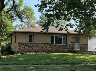 615 E Granger Ave, Des Moines, IA 50315