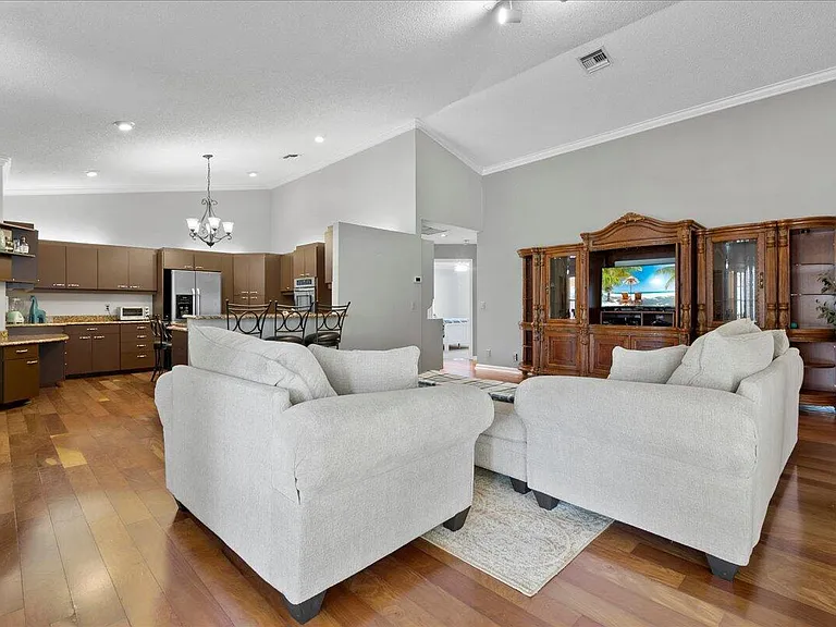 13557 Northumberland Cir — Photo 10