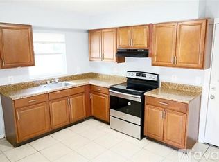 1107 Birchwood Ct #B, Leesburg, FL 34748