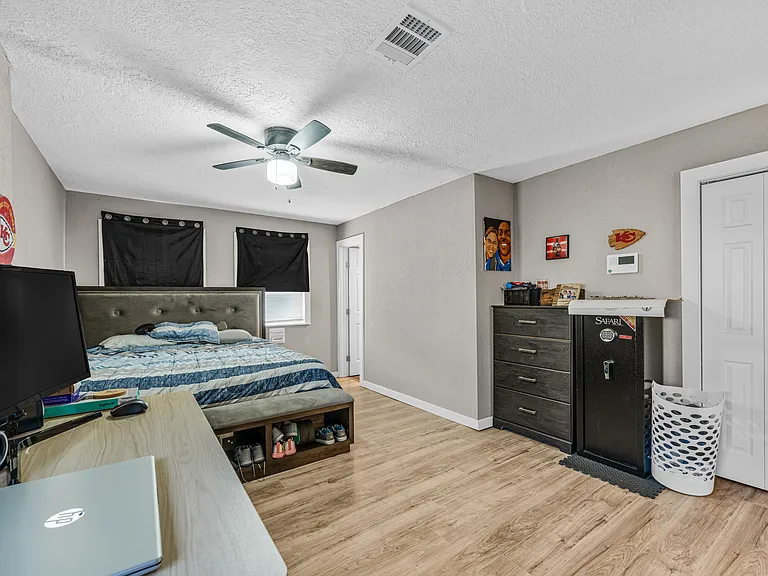 6918 SW Forest Ave — Photo 15