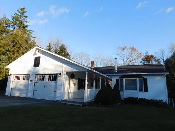 42 Kingsbury Road, Holden, ME 04429