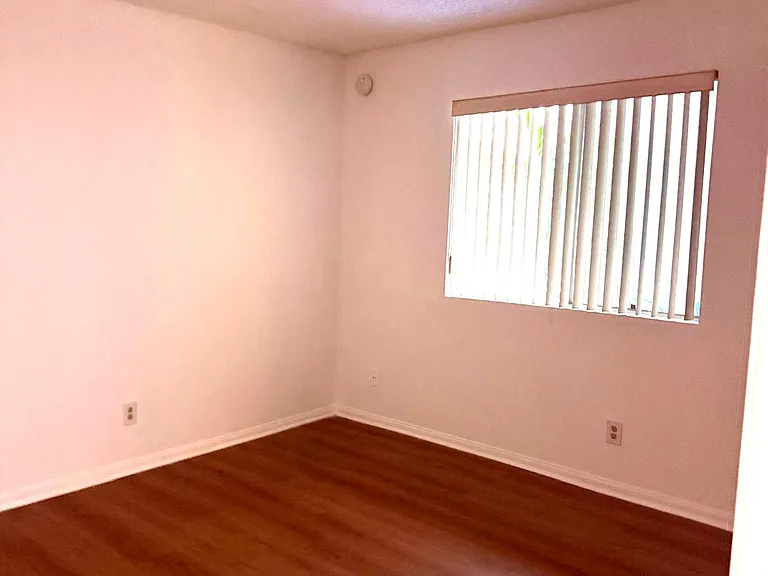 4184.5 Arch Dr #211 — Photo 4