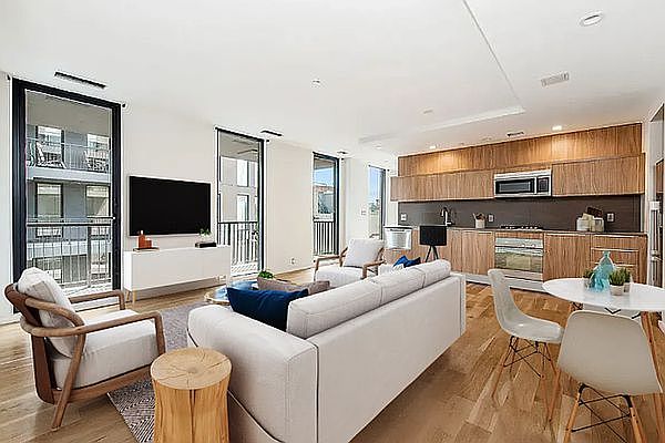 1st image of 50 N 1st St APT 4C