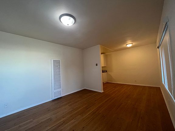 4th image of 51 Thornton Ave APT B