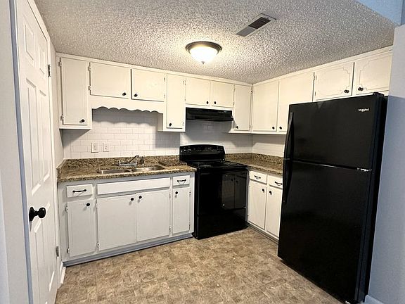 5th image of 1309 Halsey Ave NE APT A