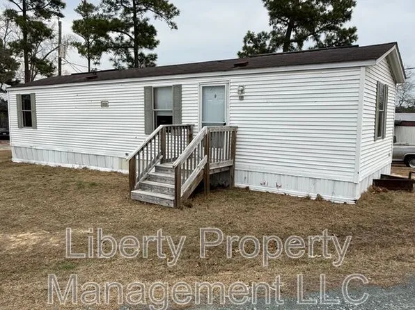 29 Hill Side Ln, Sanford, NC 27332