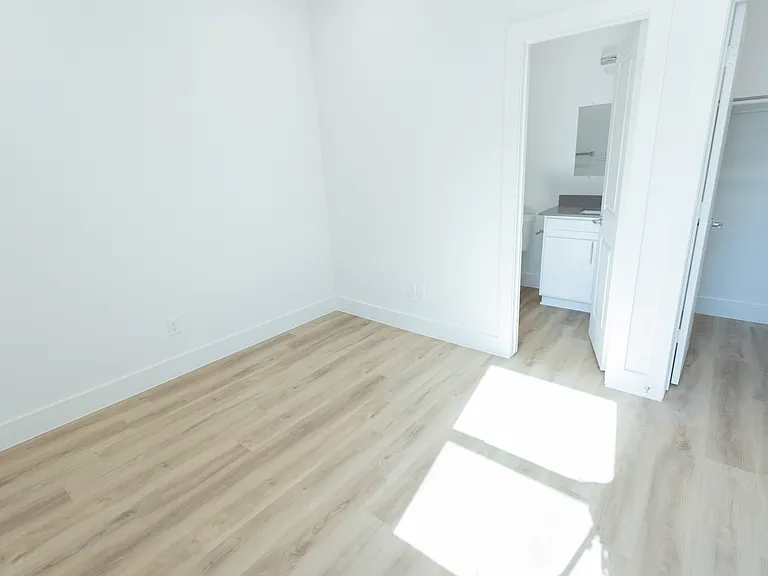 2505 Benbrook Blvd #502 — Photo 10