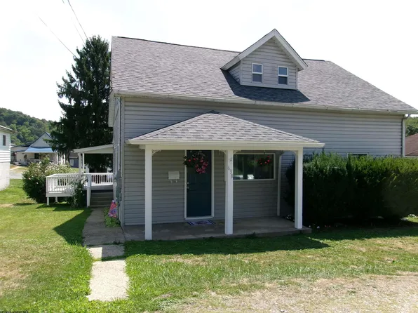 638 Pike St, Monongah, WV 26554