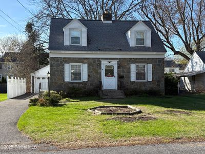 21 Wood Terrace, Albany, NY, 12208