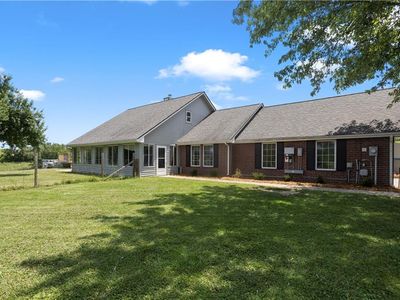 2505 N Whitney Rd, Independence, MO, 64058