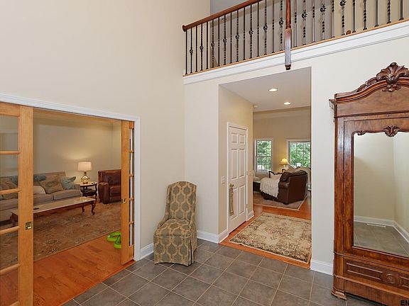 2nd image of 20 Harvest Ln