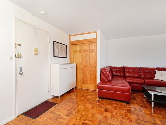 3rd image of 12510 Queens Blvd APT 2404