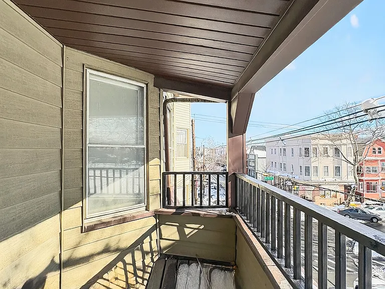 345 Walnut St #3R — Photo 40