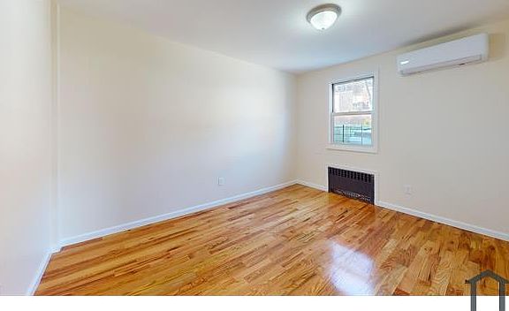 2nd image of 260 Targee St #1