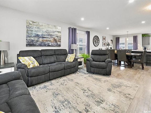 5th image of UNIT 130-315 Dickson CRESCENT