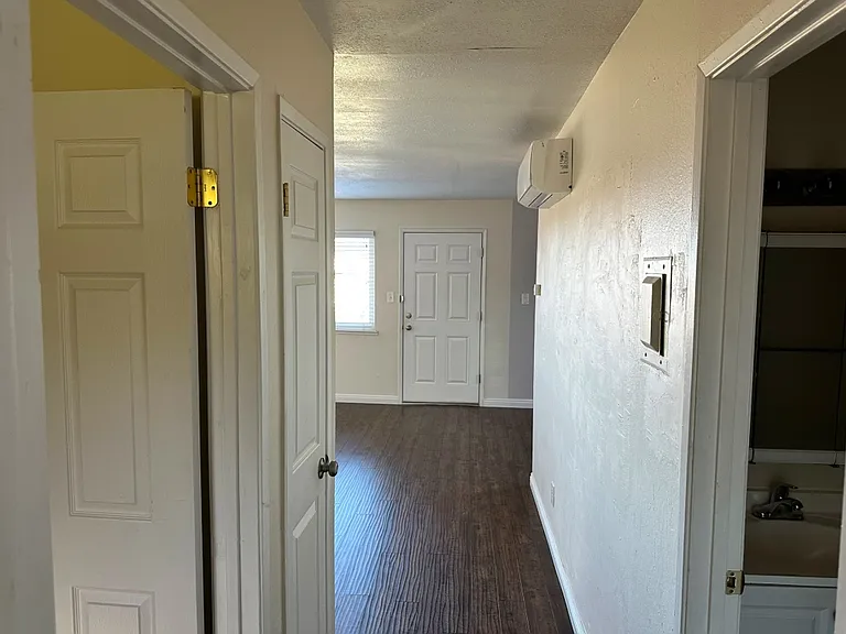 163 Pleasant Ave #4 — Photo 19