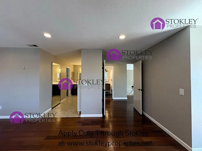 55 Saint Thomas Ln — Photo 20
