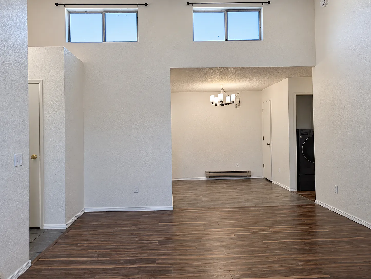 2 bed, 919 sqft, $1,795 — Photo 3