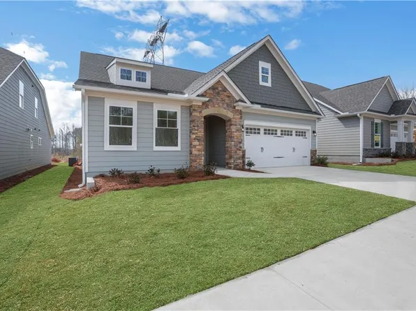 325 Conifer Ln, Ball Ground, GA 30107