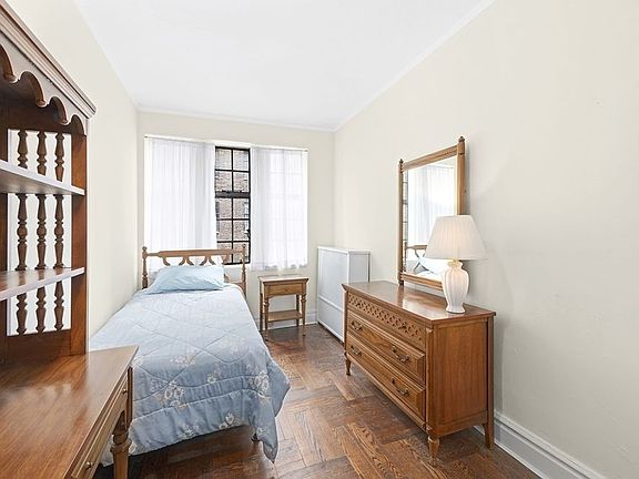 5th image of 116 Pinehurst Ave APT G31