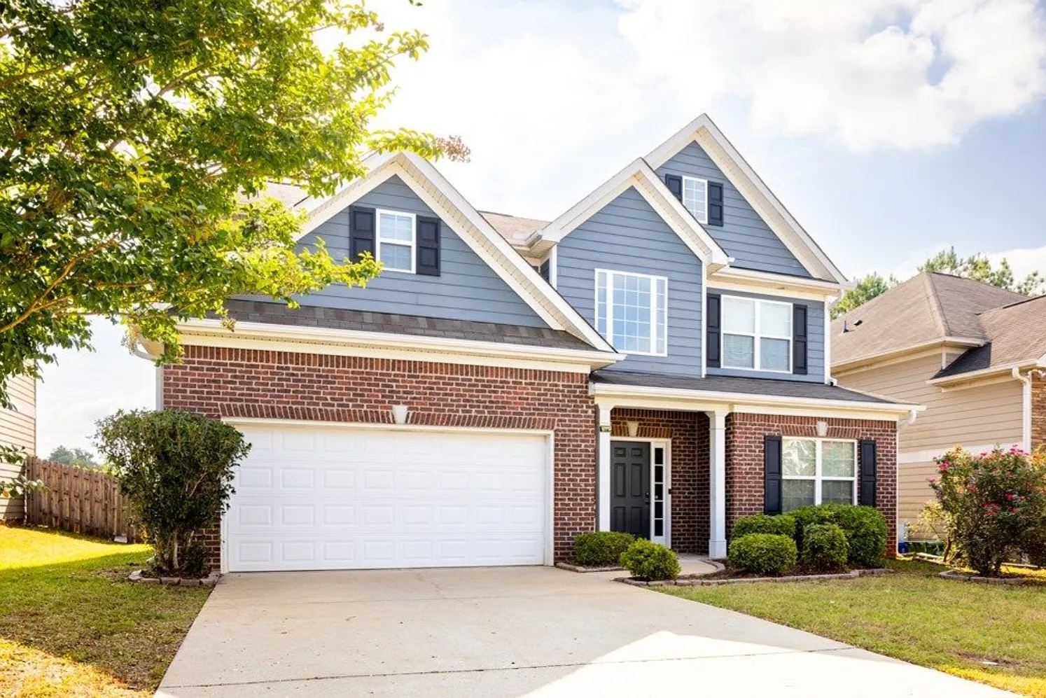 4 bed, 2650 sqft, $2,399 — Photo 4